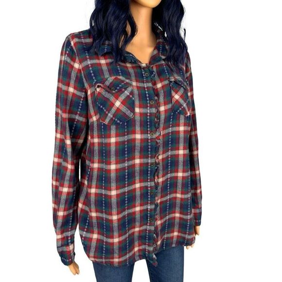 Ruff Hewn Women’s Outdoorsy Plaid Ruffle Button Up Flannel Shirt Size Medium - Picture 3 of 5